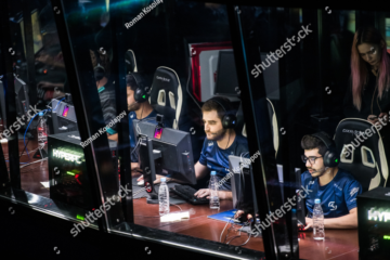 The Ultimate Gaming Xmas Guide: Gifts, Deals, Decor & Festive Fun for Gamers