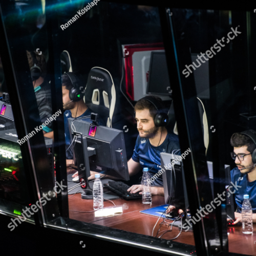 The Ultimate Gaming Xmas Guide: Gifts, Deals, Decor & Festive Fun for Gamers