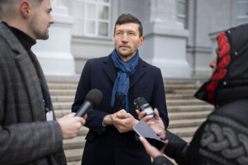 Famous Male News Presenters